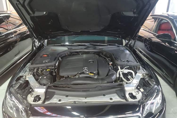 Used Mercedes-Benz E-Class 2019 Restyled E 300 L Sporty and Stylish Edition Engine Bay