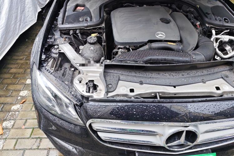 Used Mercedes-Benz E-Class 2019 Restyled E 300 L Sporty and Stylish Edition Engine Bay Right