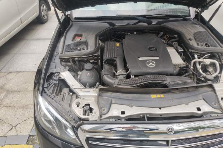 Used Mercedes-Benz E-Class 2019 E 300 L Luxury Model Engine Bay Right