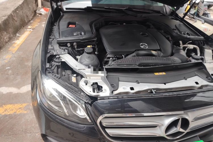 Used Mercedes-Benz E-Class 2019 E 260 L Sport Edition Engine Bay Right