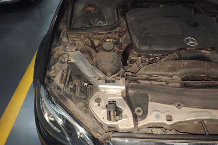 Used Mercedes-Benz E-Class 2019 Facelifted E 300 L Stylish Version Engine Bay Right