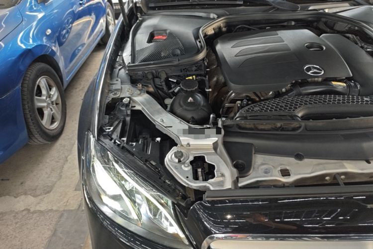 Used Mercedes-Benz E-Class 2019 Restyled E 300 L Sport Luxury Edition Engine Bay Right