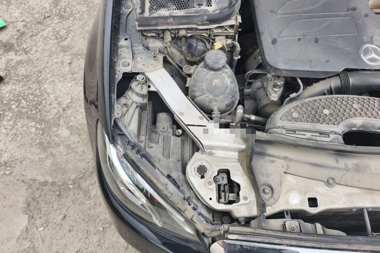 Used Mercedes-Benz E-Class 2019 Facelifted E 300 L Stylish Version Engine Bay Right