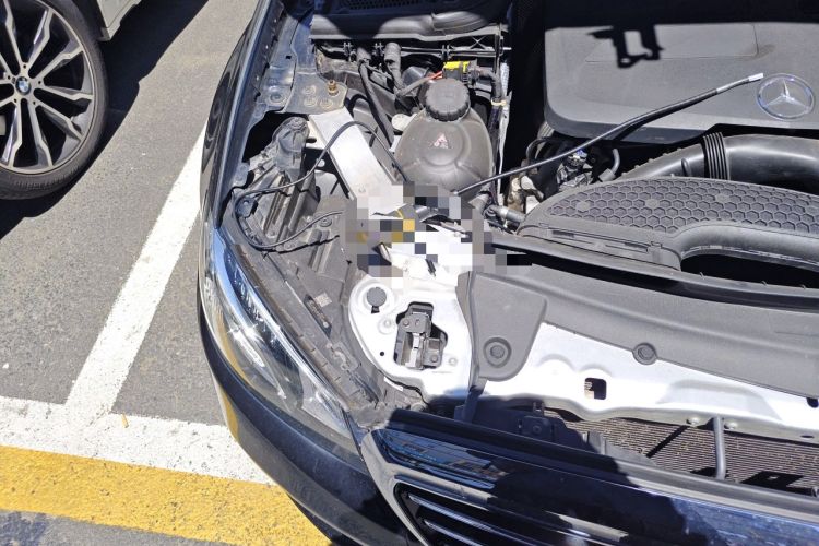 Used Mercedes-Benz E-Class 2019 Facelifted E 300 L Stylish Version Engine Bay Right