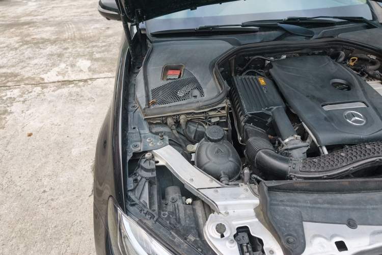 Used Mercedes-Benz E-Class 2019 E 300 L Luxury Model Engine Bay Right