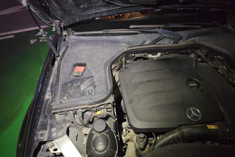 Used Mercedes-Benz E-Class 2019 Restyled E 300 L Luxury Edition Engine Bay Right