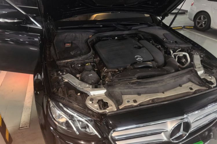 Used Mercedes-Benz E-Class 2019 Restyled E 300 L Sport Luxury Edition Engine Bay Right