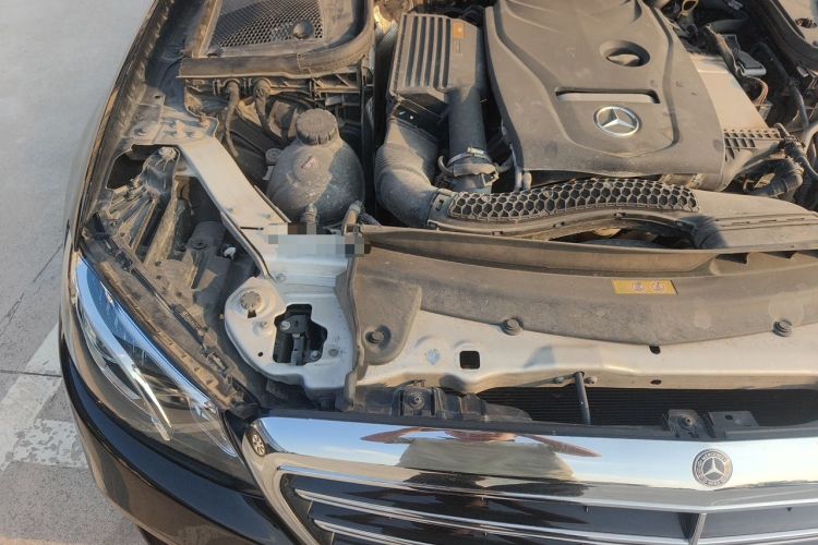 Used Mercedes-Benz E-Class 2019 E 200 L Sport Edition Engine Bay Right