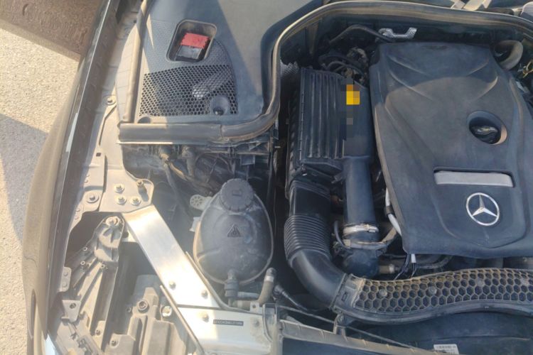 Used Mercedes-Benz E-Class 2019 E 200 L Sport Edition Engine Bay Right