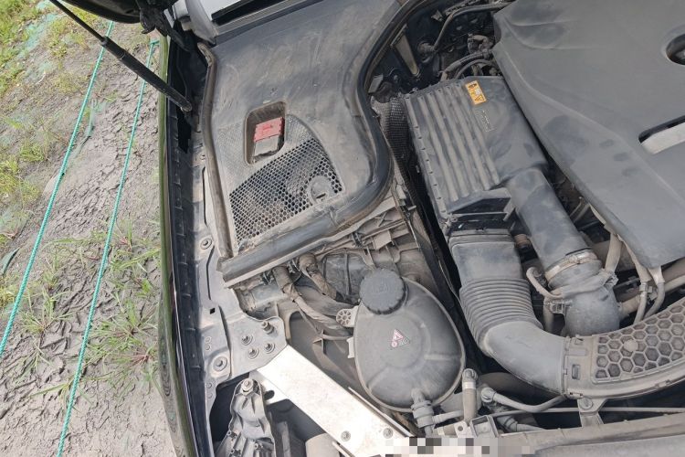 Used Mercedes-Benz E-Class 2019 E 300 L Luxury Model Engine Bay Right