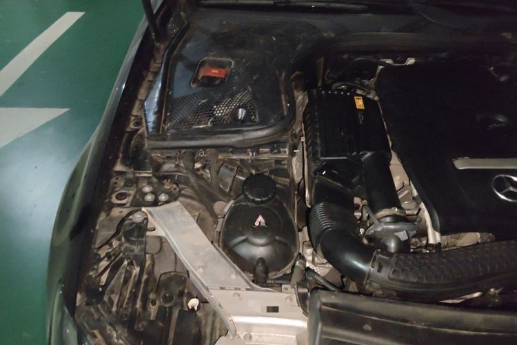 Used Mercedes-Benz E-Class 2019 E 300 L Luxury Model Engine Bay Right