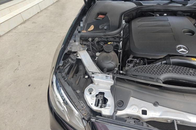 Used Mercedes-Benz E-Class 2019 Restyled E 300 L Sport Luxury Edition Engine Bay Right