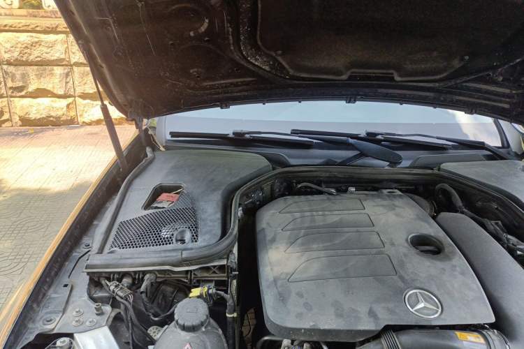 Used Mercedes-Benz E-Class 2019 E 260 L Sport Edition Engine Bay Right