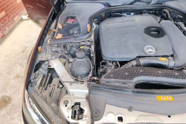 Used Mercedes-Benz E-Class 2019 Restyled E 300 L Luxury Edition Engine Bay Right