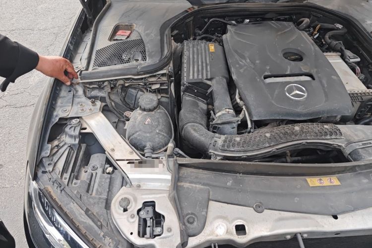 Used Mercedes-Benz E-Class 2019 E 300 L Sporty and Stylish Model Engine Bay Right