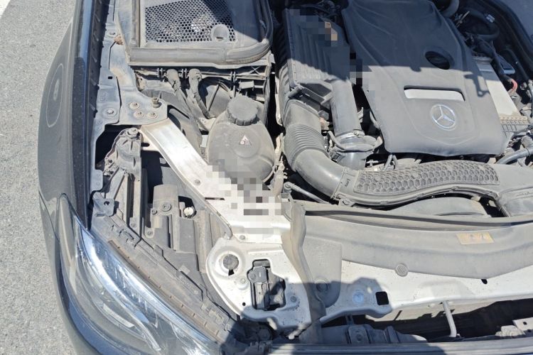 Used Mercedes-Benz E-Class 2019 E 200 L Engine Bay Right