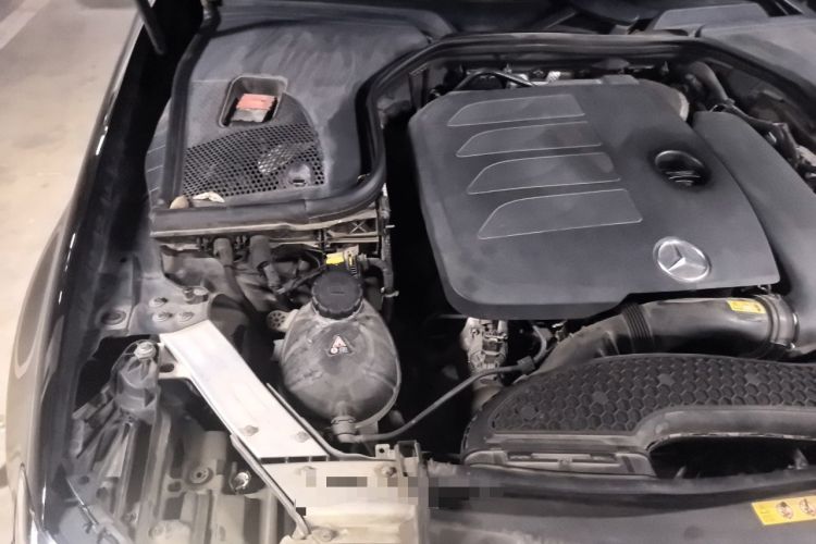 Used Mercedes-Benz E-Class 2019 E 260 L Engine Bay Right