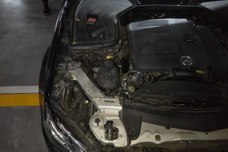 Used Mercedes-Benz E-Class 2019 Restyled E 300 L Sporty and Stylish Edition Engine Bay Right