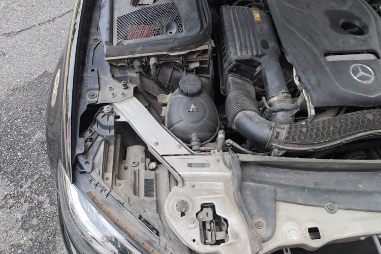 Used Mercedes-Benz E-Class 2019 E 300 L Luxury Model Engine Bay Right