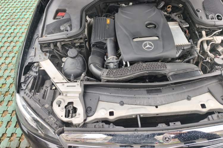 Used Mercedes-Benz E-Class 2019 E 300 L Stylish Model Engine Bay Right