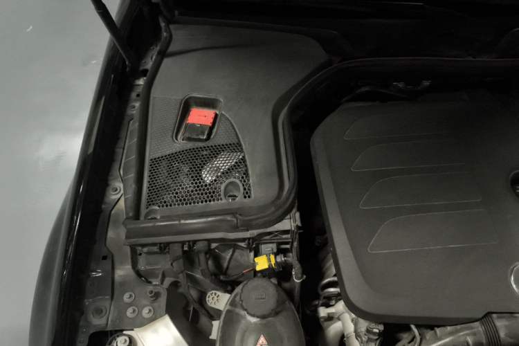 Used Mercedes-Benz E-Class 2019 E 260 L Engine Bay Right
