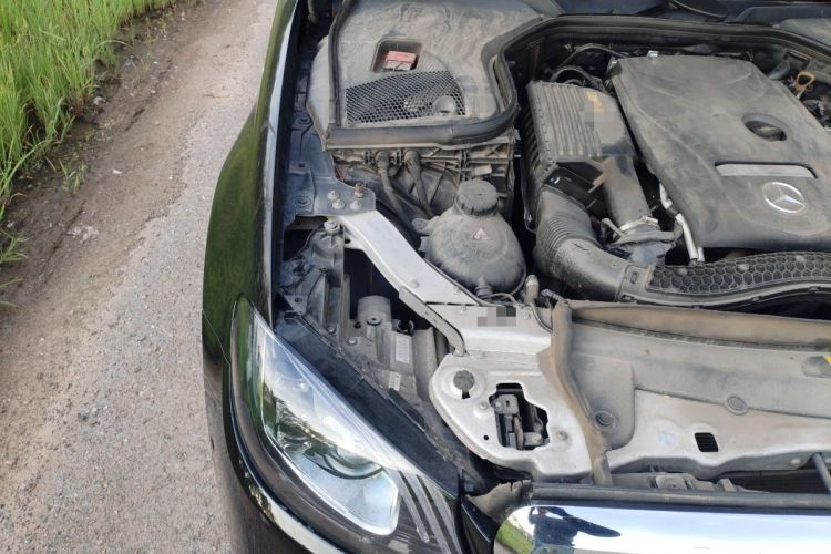 Used Mercedes-Benz E-Class 2019 E 300 L Stylish Model Engine Bay Right