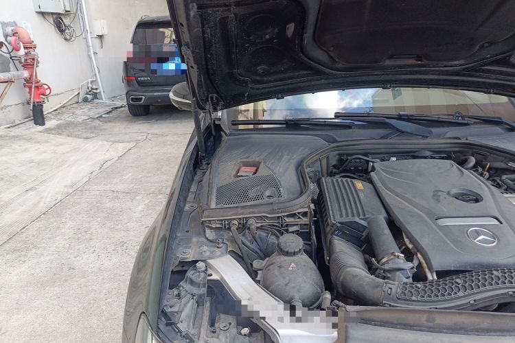Used Mercedes-Benz E-Class 2019 E 300 L Luxury Model Engine Bay Right
