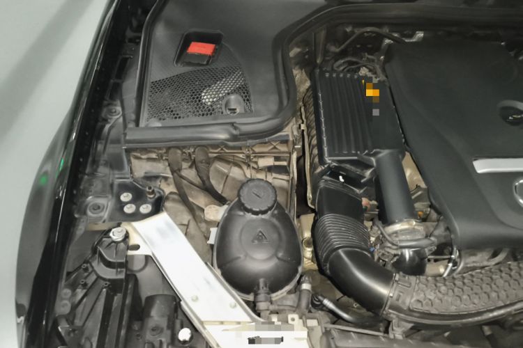 Used Mercedes-Benz E-Class 2019 E 300 L Sport Luxury Edition Engine Bay Right