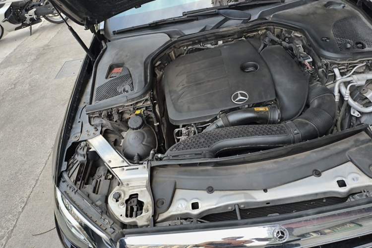 Used Mercedes-Benz E-Class 2019 Restyled E 300 L Sporty and Stylish Edition Engine Bay Right