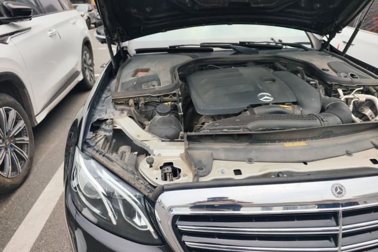 Used Mercedes-Benz E-Class 2019 Facelifted E 300 L Stylish Version Engine Bay Right
