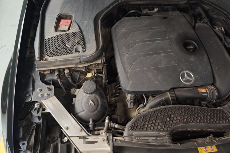 Used Mercedes-Benz E-Class 2019 Restyled E 300 L Sport Luxury Edition Engine Bay Right