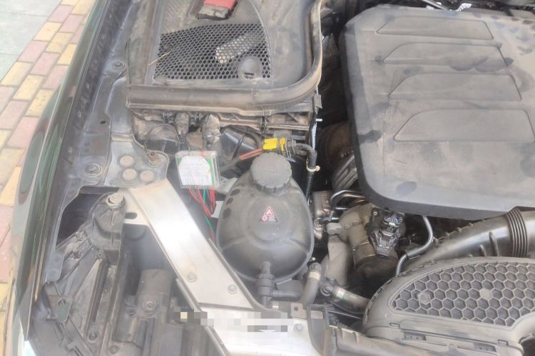 Used Mercedes-Benz E-Class 2019 E 300 L Stylish Model Engine Bay Right