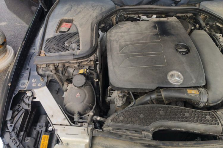 Used Mercedes-Benz E-Class 2019 Restyled E 300 L Sporty and Stylish Edition Engine Bay Right
