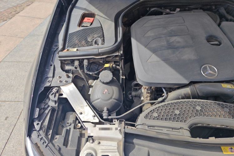 Used Mercedes-Benz E-Class 2019 E 260 L 4MATIC Engine Bay Right