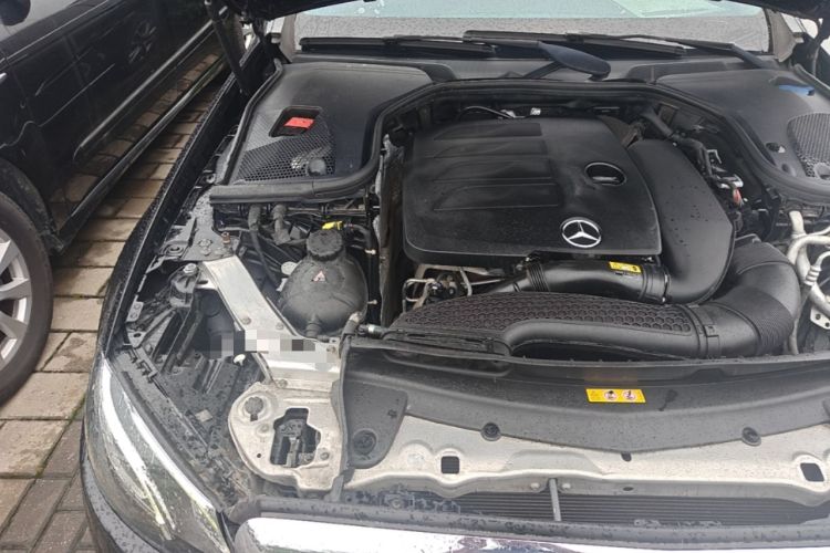 Used Mercedes-Benz E-Class 2019 Facelifted E 300 L Stylish Version Engine Bay Right