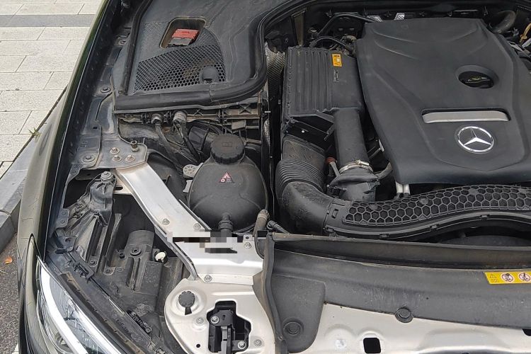 Used Mercedes-Benz E-Class 2019 E 200 L Engine Bay Right