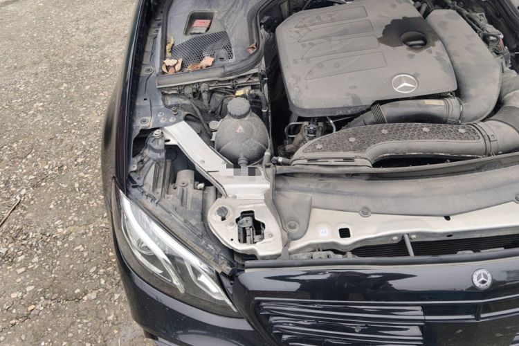 Used Mercedes-Benz E-Class 2019 Facelifted E 300 L Stylish Version Engine Bay Right