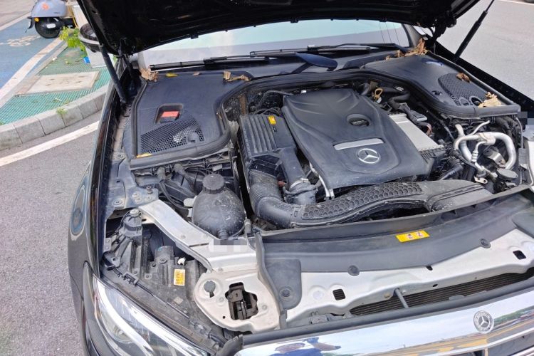 Used Mercedes-Benz E-Class 2019 E 300 L Stylish Model Engine Bay Right