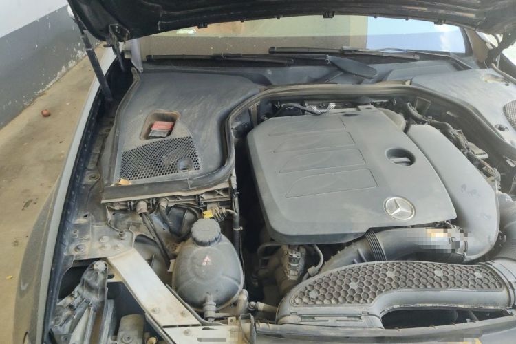 Used Mercedes-Benz E-Class 2019 Facelifted E 300 L Stylish Version Engine Bay Right