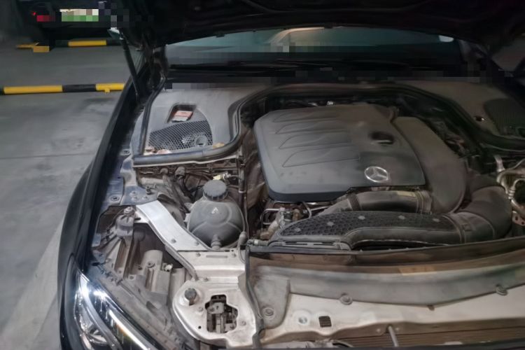 Used Mercedes-Benz E-Class 2019 Restyled E 300 L Sporty and Stylish Edition Engine Bay Right