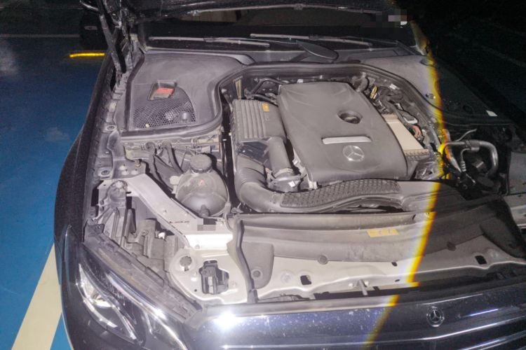 Used Mercedes-Benz E-Class 2019 E 200 L Engine Bay Right