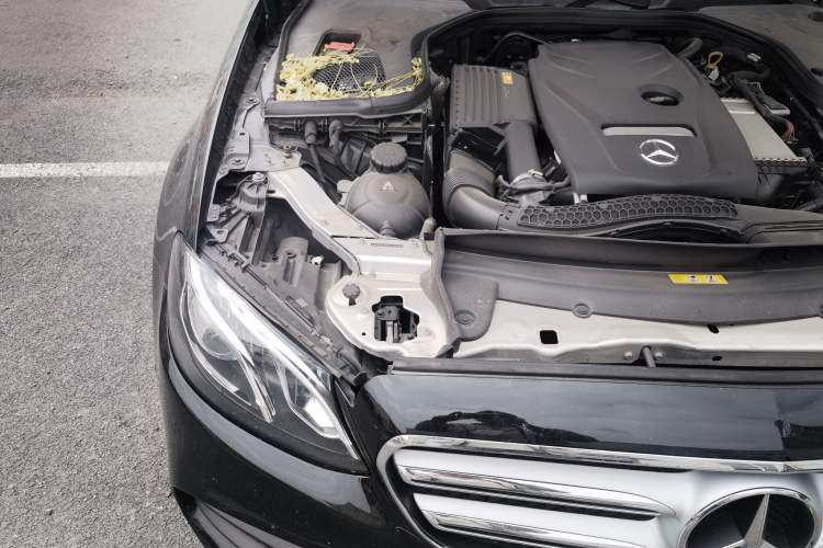 Used Mercedes-Benz E-Class 2019 E 200 L Sport Edition Engine Bay Right