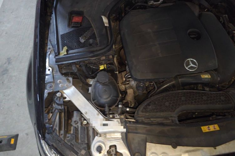 Used Mercedes-Benz E-Class 2019 Facelifted E 300 L Stylish Version Engine Bay Right