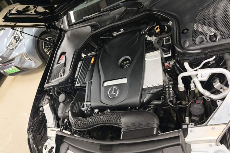 Used Mercedes-Benz E-Class 2019 E 300 L Sporty and Stylish Model Engine Bay Right