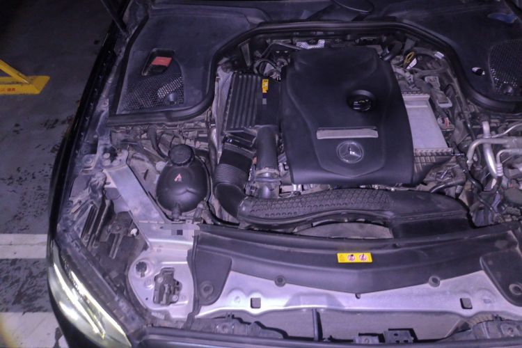 Used Mercedes-Benz E-Class 2019 E 200 L Engine Bay Right
