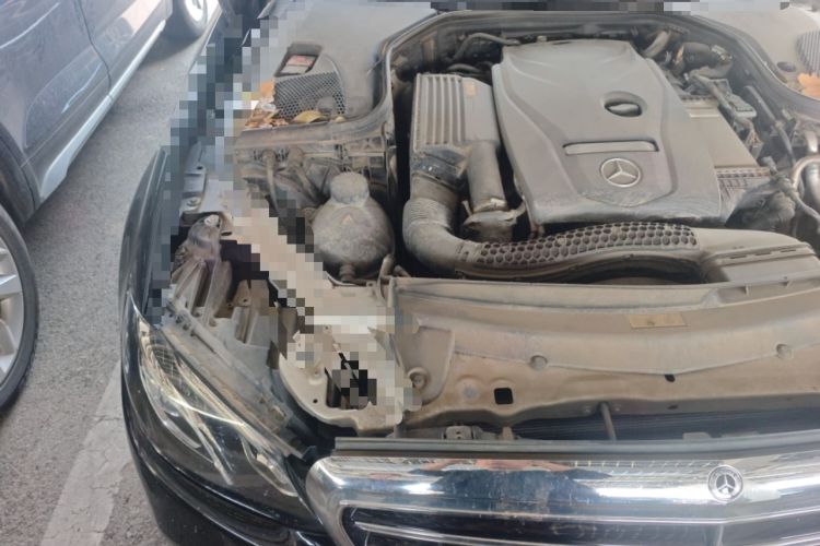 Used Mercedes-Benz E-Class 2019 E 200 L Engine Bay Right