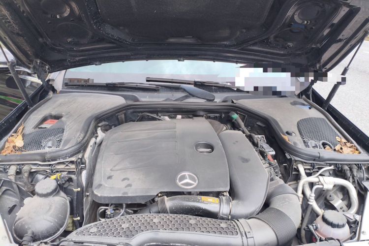 Used Mercedes-Benz E-Class 2019 E 260 L 4MATIC Engine Bay