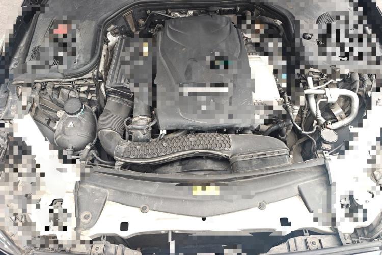 Used Mercedes-Benz E-Class 2019 E 200 L Engine Bay