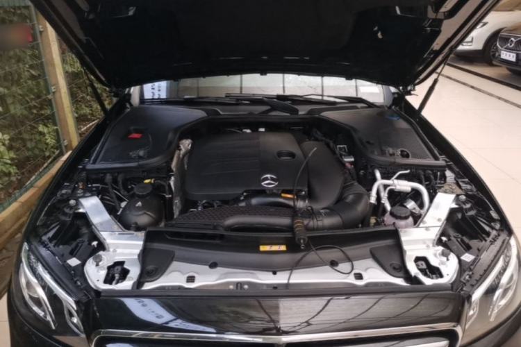 Used Mercedes-Benz E-Class 2019 E 260 Sport Edition Engine Bay