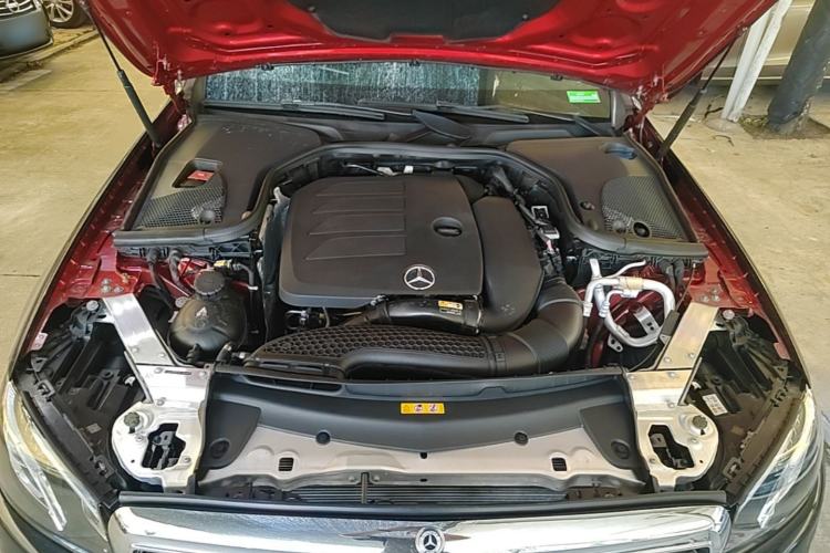 Used Mercedes-Benz E-Class 2019 Restyled E 300 L Sport Luxury Edition Engine Bay